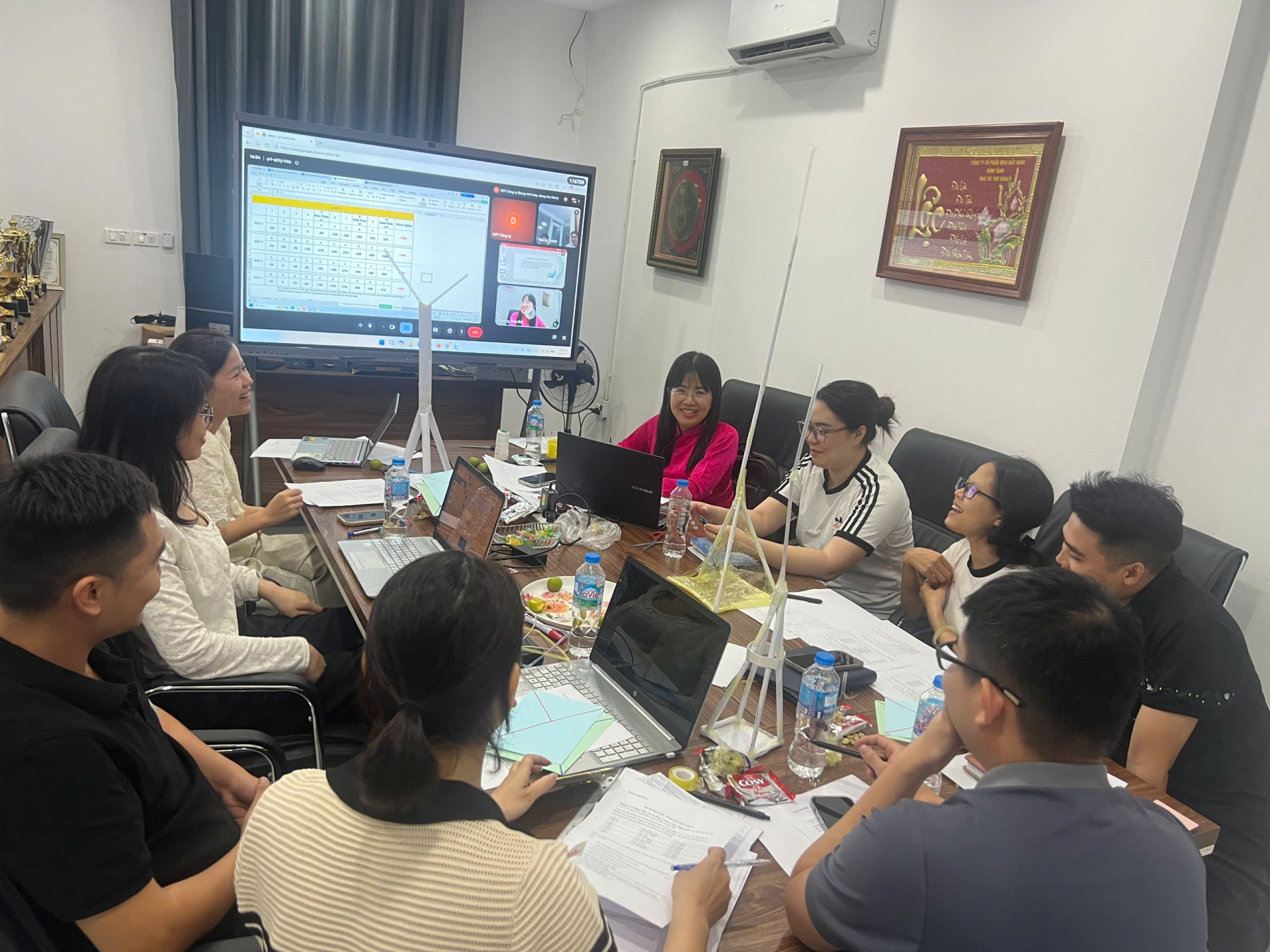 D2T TỔ CHỨC ĐÀO TẠO KỸ NĂNG LÀM VIỆC NHÓM – XÂ Y DỰNG TẬP THỂ GẮN KẾT, PHÁT TRIỂN BỀN VỮNG