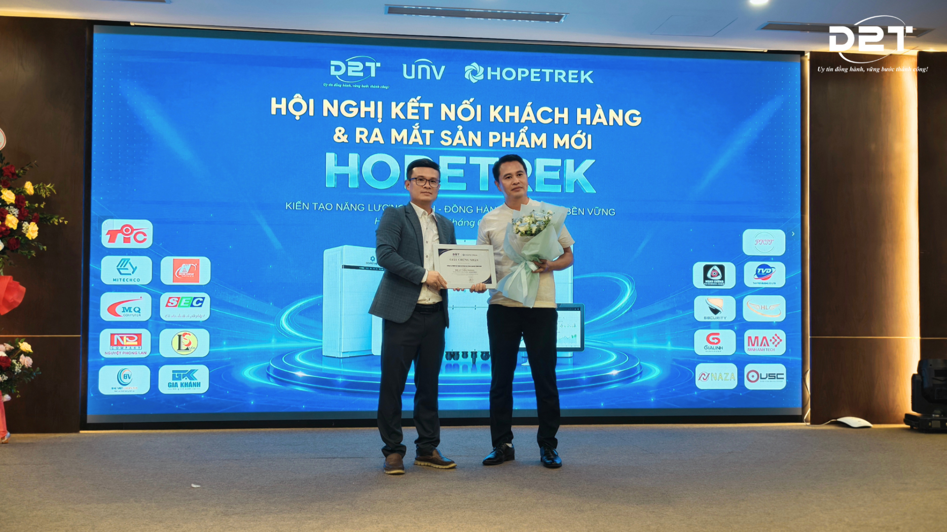 RECAP | HỘI NGHỊ KẾT NỐI KHÁCH HÀNG & RA MẮT SẢN PHẨM MỚI HOPETREK – 25.08.2026